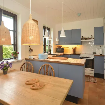 Two-bedroom Holiday In *